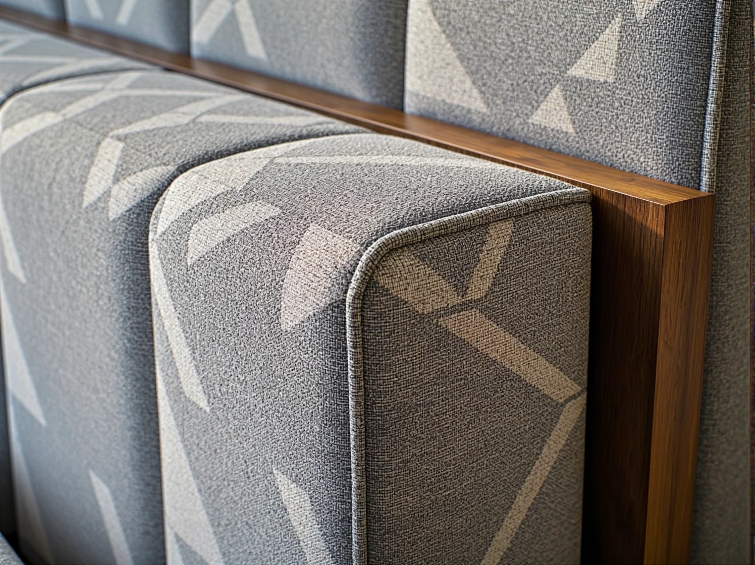 Solidna rama łóżka z naturalnego drewna dębowego ocieplająca wnętrze sypialni